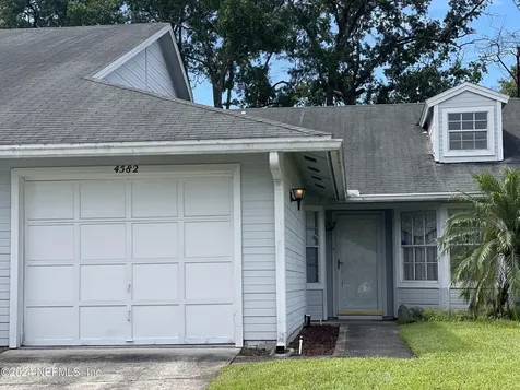 4582 Wandering Oaks Court Jacksonville FL 32257