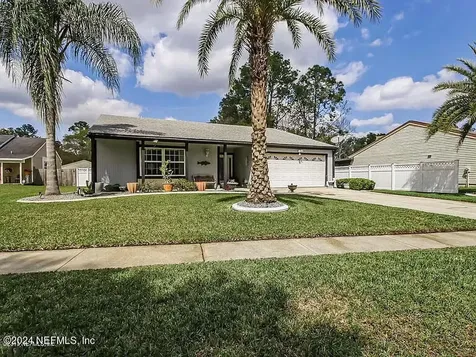 6825 Candyroot Court Jacksonville FL 32244