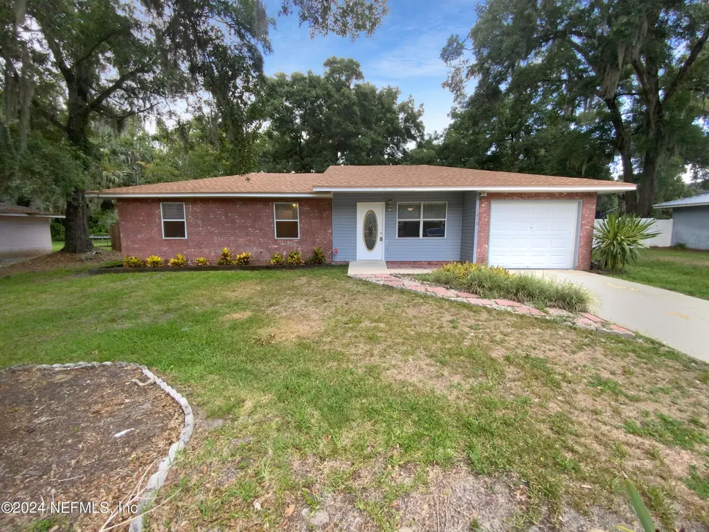810 Oak Street Green Cove Springs FL 32043