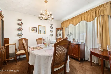 6147 Golden Grove Road W Jacksonville FL 32244