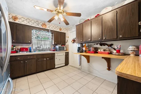 6147 Golden Grove Road W Jacksonville FL 32244