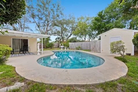6147 Golden Grove Road W Jacksonville FL 32244