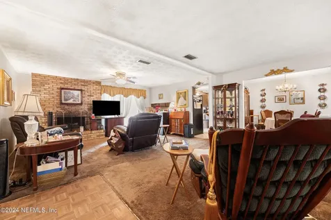 6147 Golden Grove Road W Jacksonville FL 32244