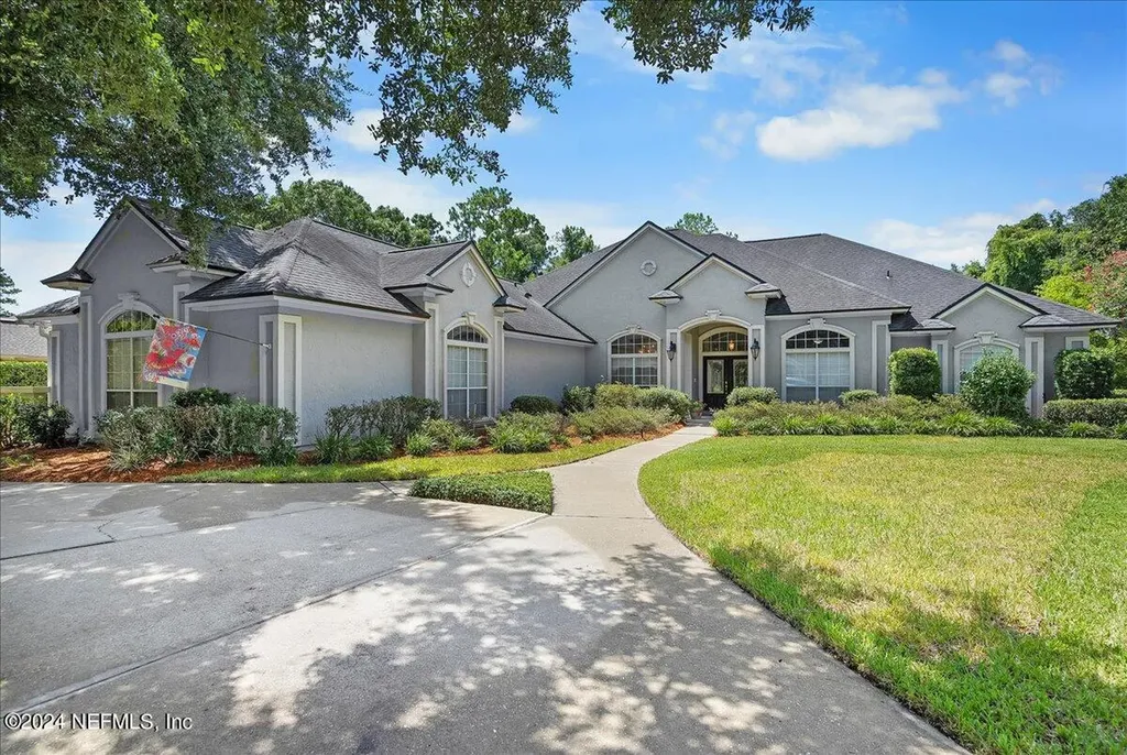 8482 Stables Road Jacksonville FL 32256