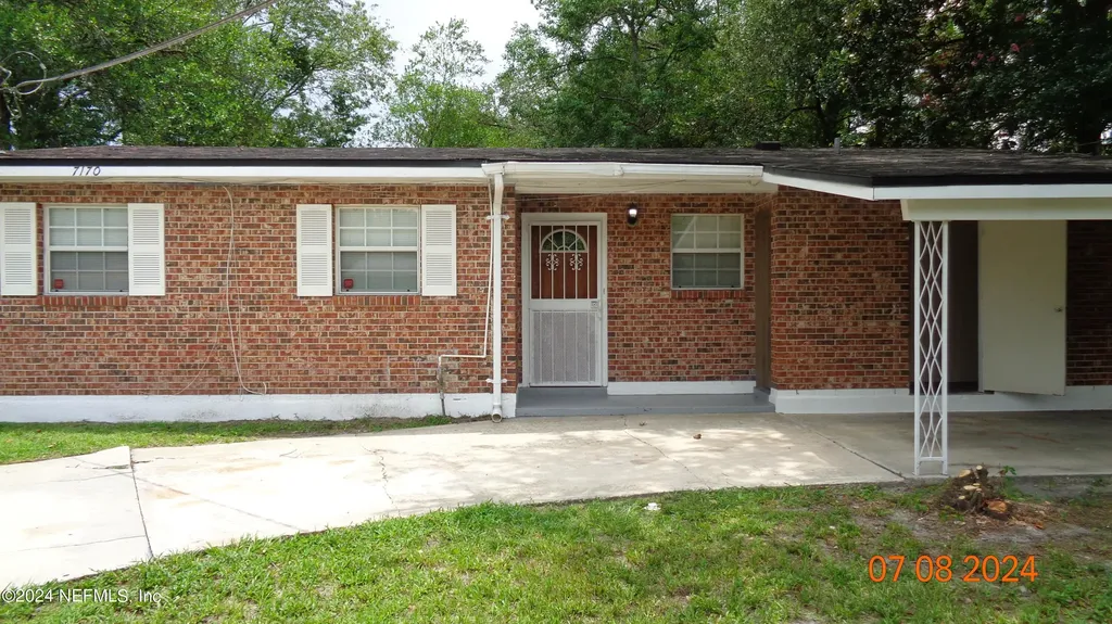 7170 Karenita Drive Jacksonville FL 32210