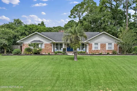 10136 Golf Club Drive Jacksonville FL 32256