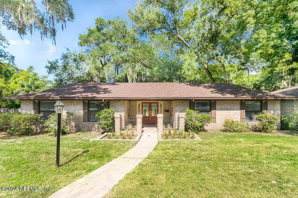 4044 Fincannon Road W Jacksonville FL 32277