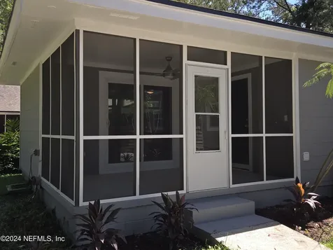 2531 Lake Shore Boulevard Jacksonville FL 32210
