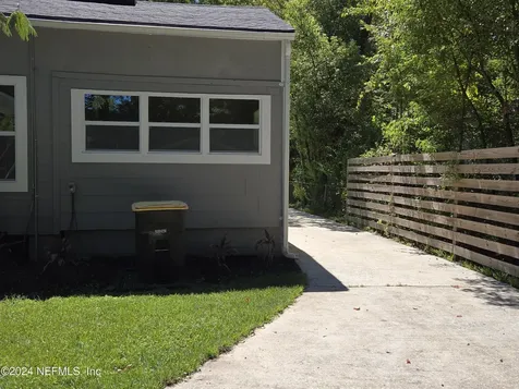 2531 Lake Shore Boulevard Jacksonville FL 32210