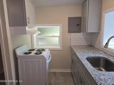 2531 Lake Shore Boulevard Jacksonville FL 32210