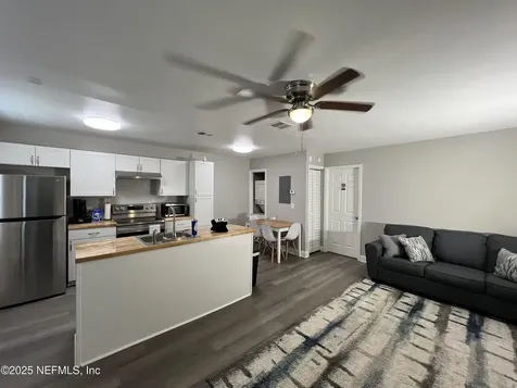 7815 Jasper Avenue Jacksonville FL 32211