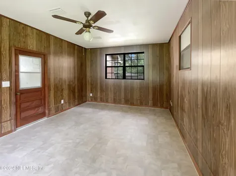 11022 Woodelm Drive W Jacksonville FL 32218