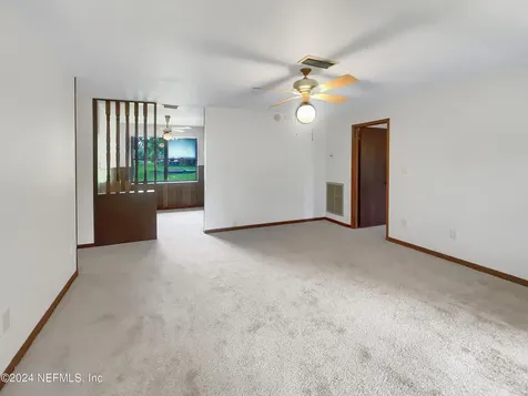 11022 Woodelm Drive W Jacksonville FL 32218