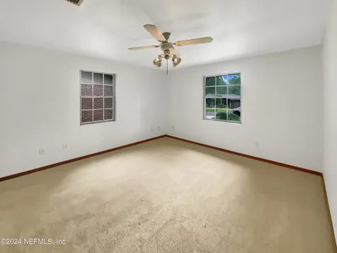11022 Woodelm Drive W Jacksonville FL 32218