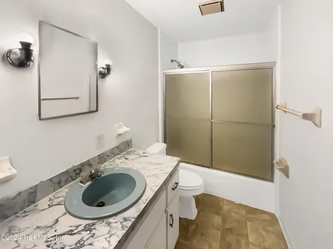 11022 Woodelm Drive W Jacksonville FL 32218