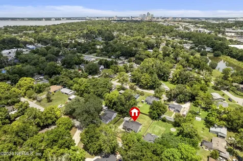 2165 Sheridan Street Jacksonville FL 32207