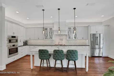 5140 Commissioners Drive Jacksonville FL 32224