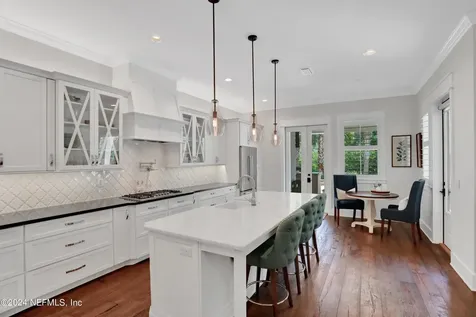 5140 Commissioners Drive Jacksonville FL 32224