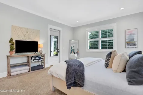 5140 Commissioners Drive Jacksonville FL 32224