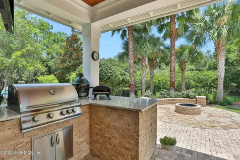 5140 Commissioners Drive Jacksonville FL 32224