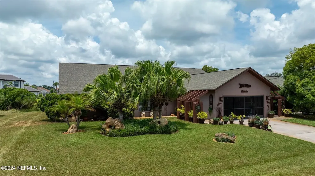 29 Claridge Court N Palm Coast FL 32137