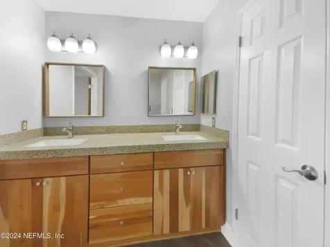 9217 Augusta Court Jacksonville FL 32256