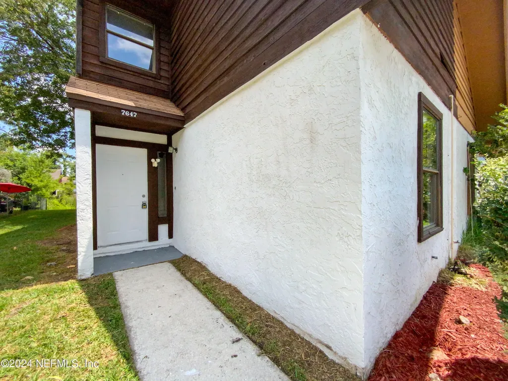 7647 Jana Lane S Jacksonville FL 32210