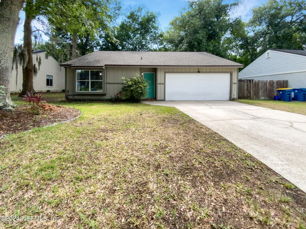 1478 Classic Oak Road W Jacksonville FL 32225