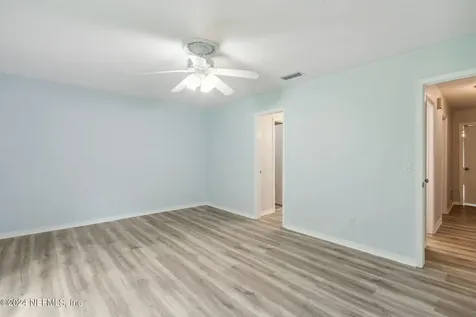 2030 The Woods Drive Jacksonville FL 32246