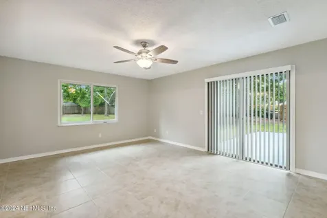 2030 The Woods Drive Jacksonville FL 32246