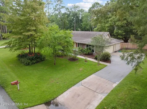 2030 The Woods Drive Jacksonville FL 32246