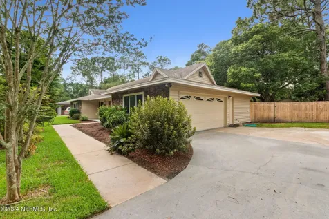 2030 The Woods Drive Jacksonville FL 32246