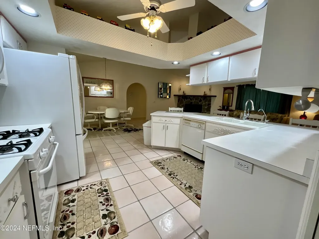 7205 NE 61st Avenue Road Silver Springs FL 34488