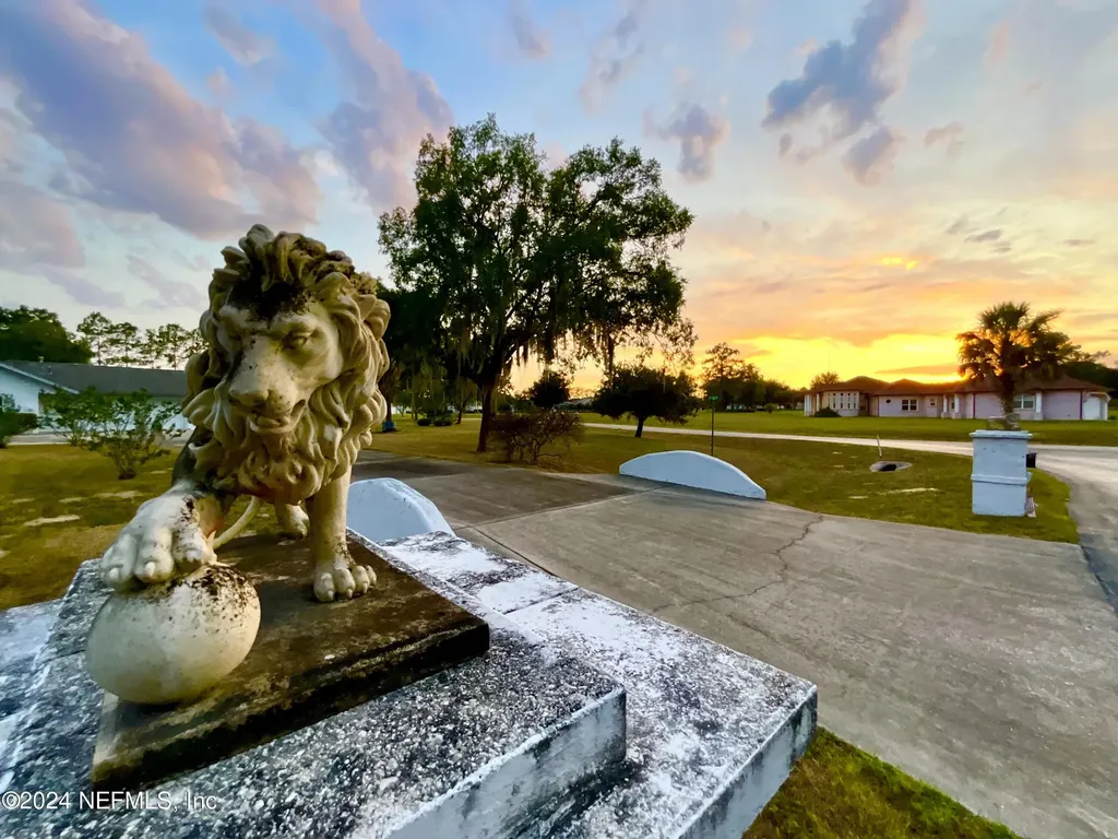 7205 NE 61st Avenue Road Silver Springs FL 34488