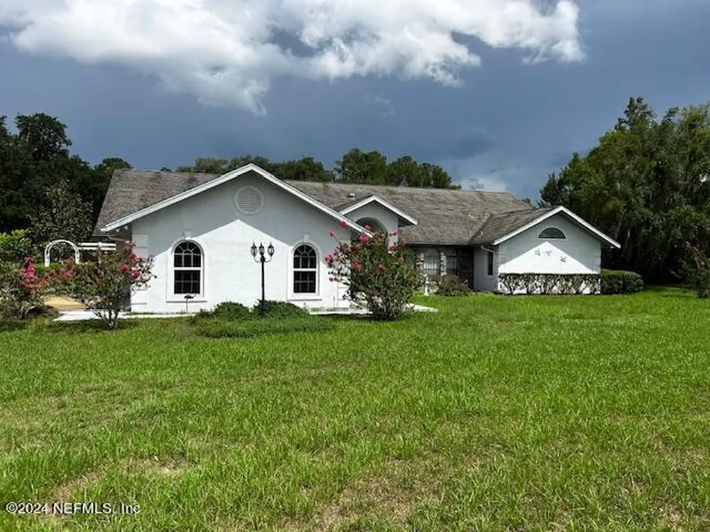 7205 NE 61st Avenue Road Silver Springs FL 34488