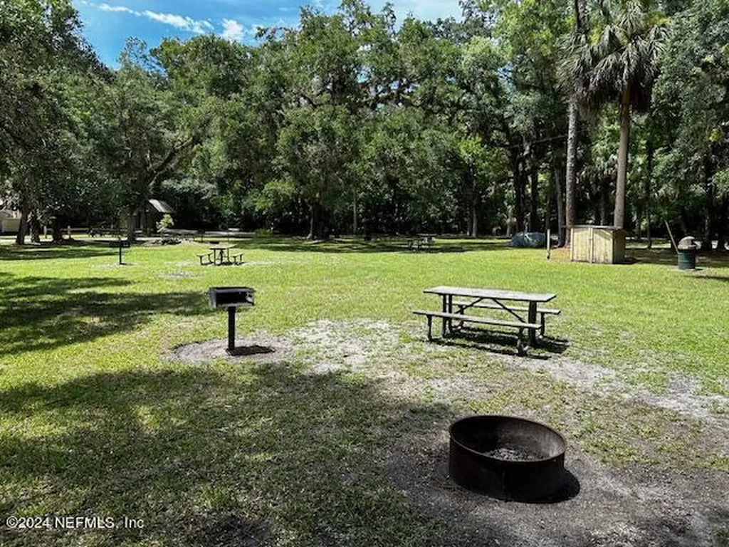 7205 NE 61st Avenue Road Silver Springs FL 34488