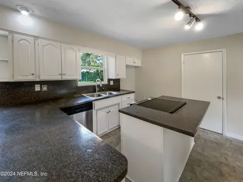 350 Memorial Park Road Jacksonville FL 32220