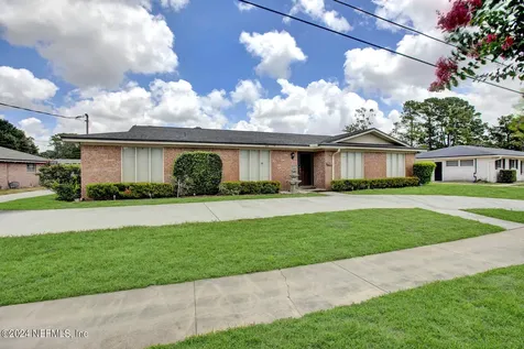 1019 Martinique Road Jacksonville FL 32216