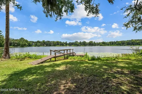 139 Depot Road Hawthorne FL 32640