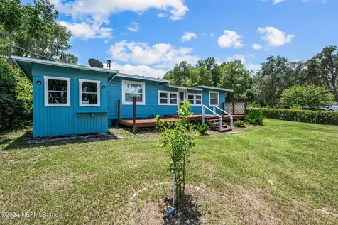 139 Depot Road Hawthorne FL 32640