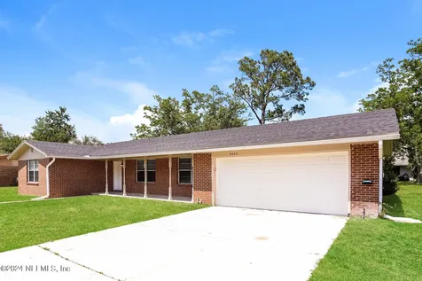 8439 Sophist Circle E Jacksonville FL 32219