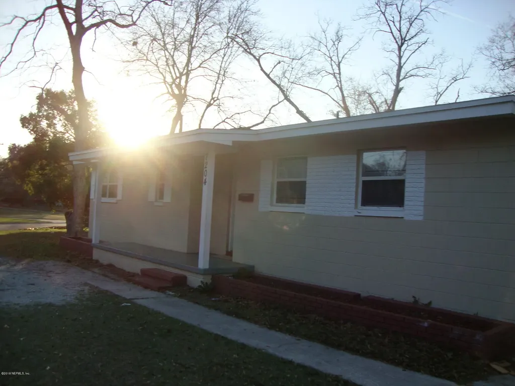 7204 Rhode Island Drive W Jacksonville FL 32209