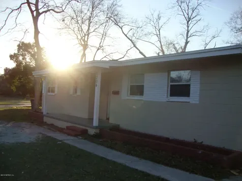 7204 Rhode Island Drive W Jacksonville FL 32209