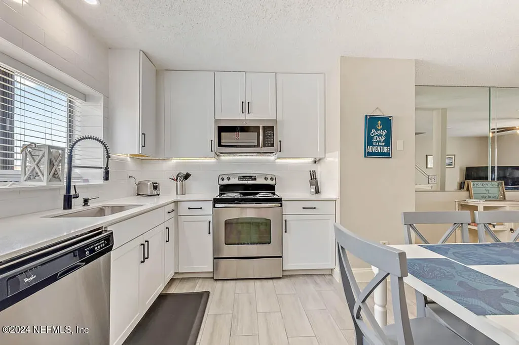 2208 Ocean Drive S Jacksonville Beach FL 32250