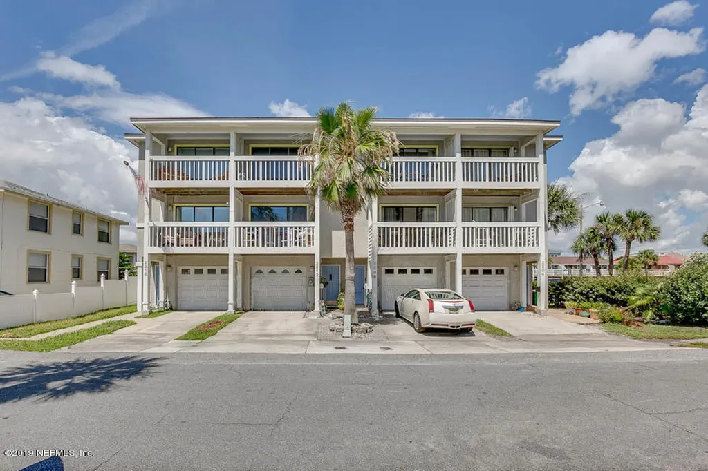 2208 Ocean Drive S Jacksonville Beach FL 32250