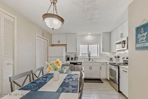 2208 Ocean Drive S Jacksonville Beach FL 32250