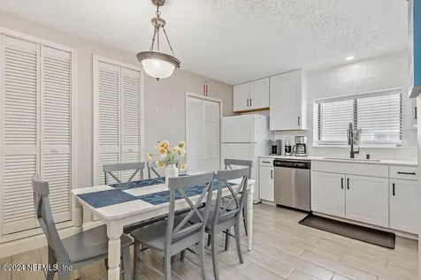 2208 Ocean Drive S Jacksonville Beach FL 32250