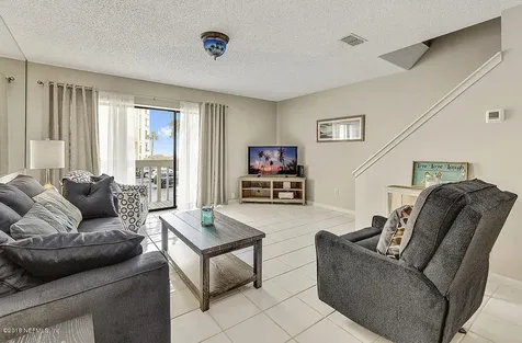 2208 Ocean Drive S Jacksonville Beach FL 32250