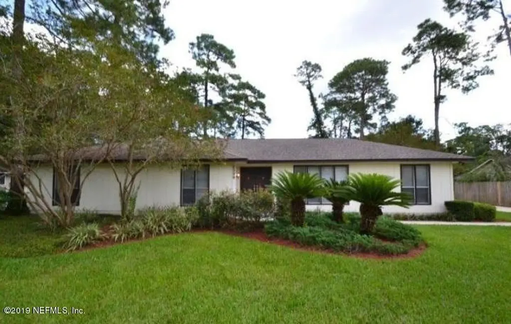 2339 The Woods Drive Jacksonville FL 32246