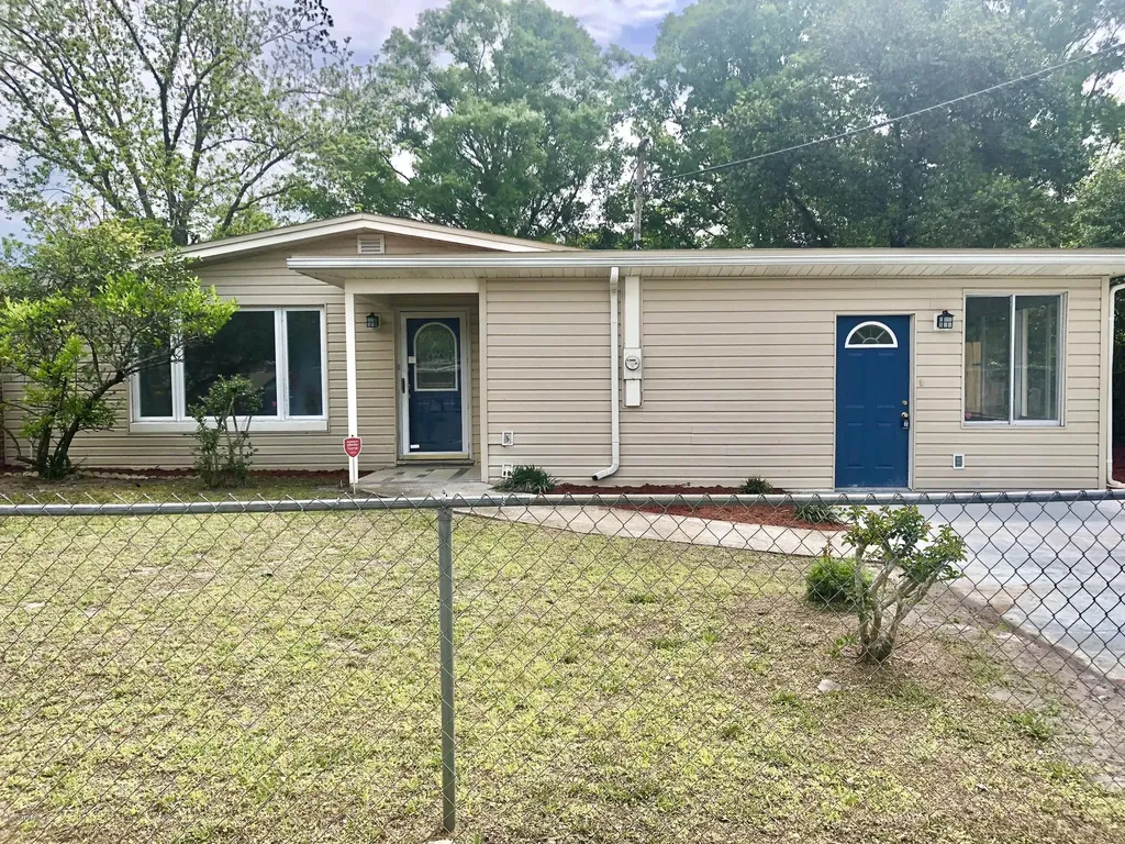1959 Leon Road Jacksonville FL 32246